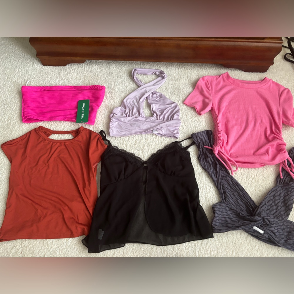 COLLEGE GOING OUT TOPS BUNDLE OF 5